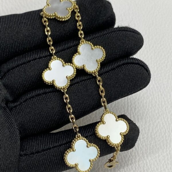 Cheap Price Van Cleef Arpels Vintage Alhambra MOPBracelet 5 Motifs