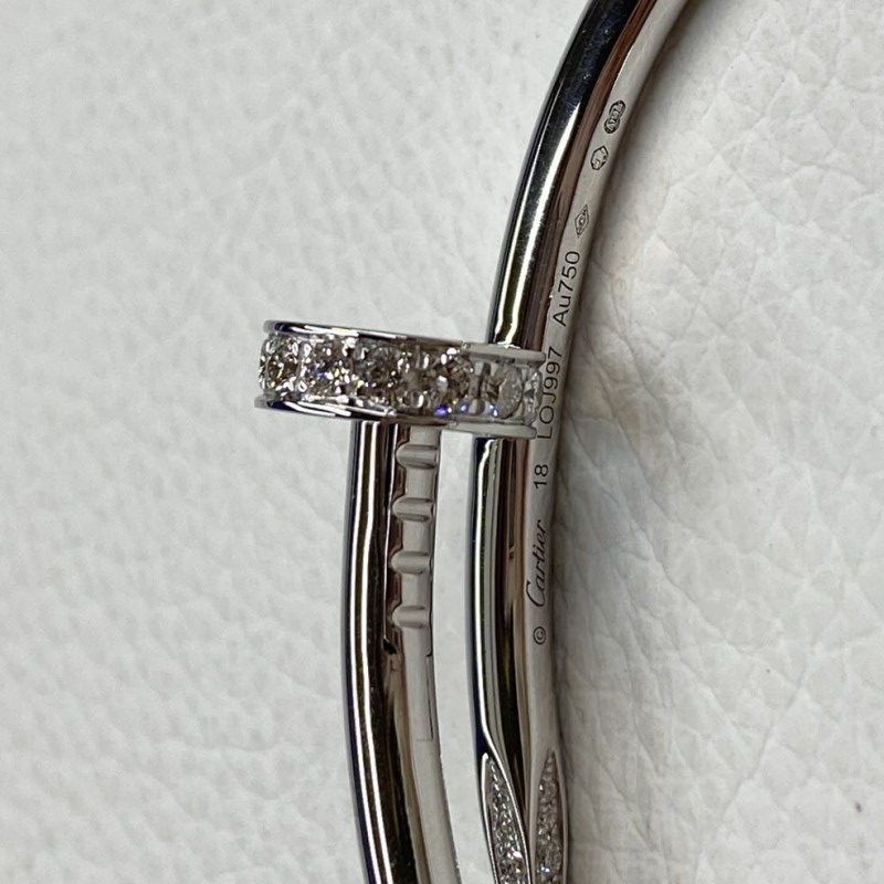 Fake Cartier Juste Un Clou 18K White Gold Bracelet Classic Model Diamonds (3) Fake Cartier Juste Un Clou 18K White Gold Bracelet Classic Model Diamonds