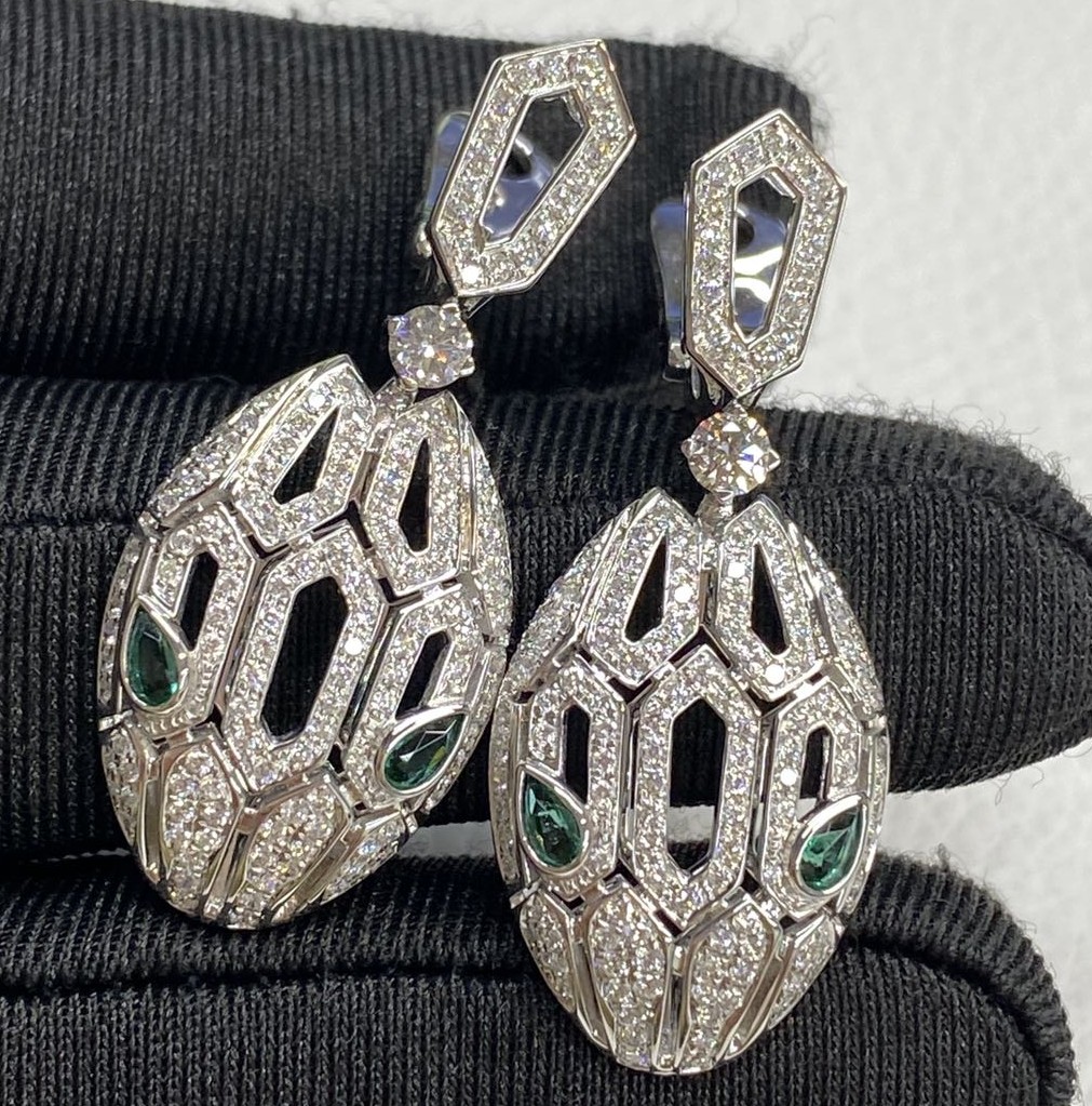 Luxury Bvlgari Serpenti Seduttori Set Emerald Diamond 18K White Gold Earrings (3) Luxury Bvlgari Serpenti Seduttori Set Emerald Diamond 18K White Gold Earrings