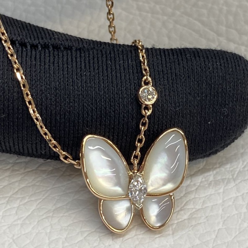 Custom Van Cleef Arpels 18K Gold Diamond Two Butterfly Pendant (2) Custom Van Cleef Arpels 18K Gold Diamond Two Butterfly Pendant