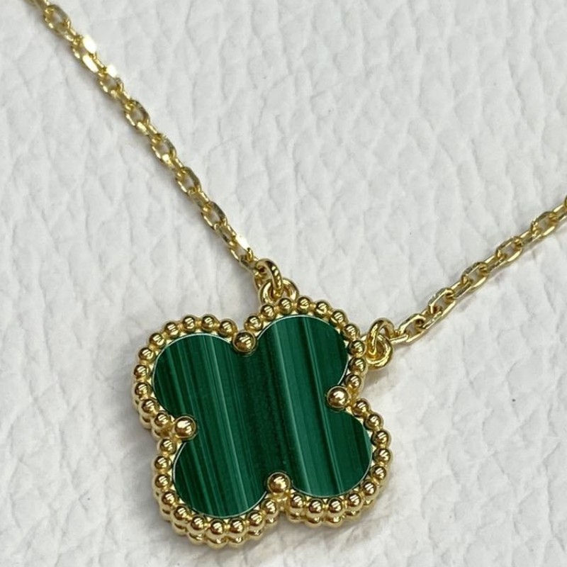 Hot Sale Van Cleef Arpels Vintage Alhambra Malachite Pendant Necklace Hot Sale Van Cleef Arpels Vintage Alhambra Malachite Pendant Necklace